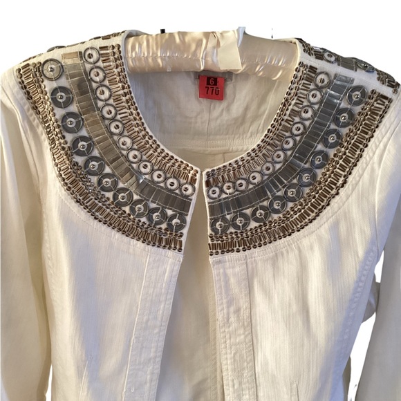 🚨 Chico’s Beaded Jacket Front Pockets Eye-hook Closure Size Small - Picture 3 of 12